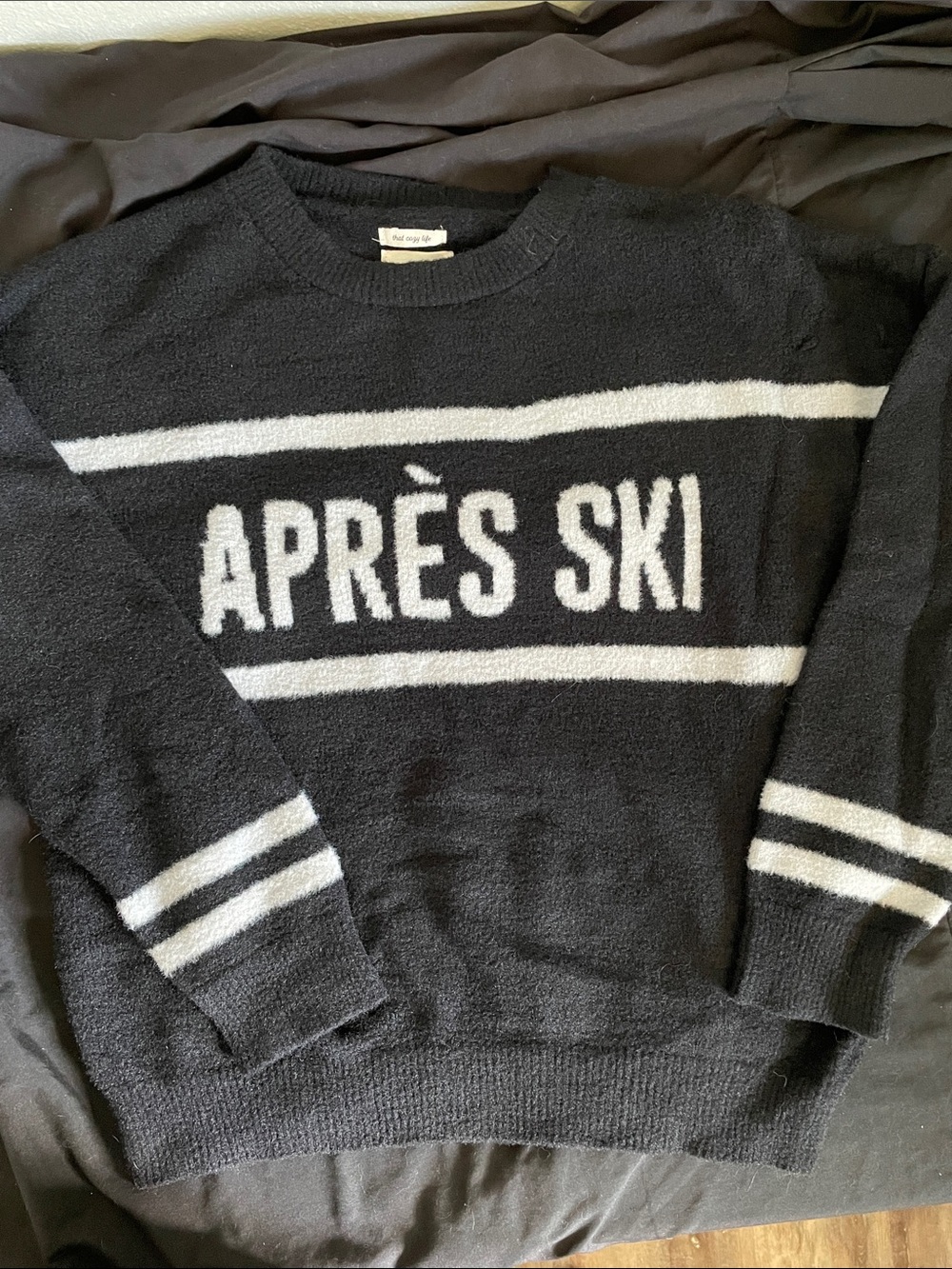 Thread & Supply Navy Blue Crewneck with White APRÈS SKI-Womens Sweater-M